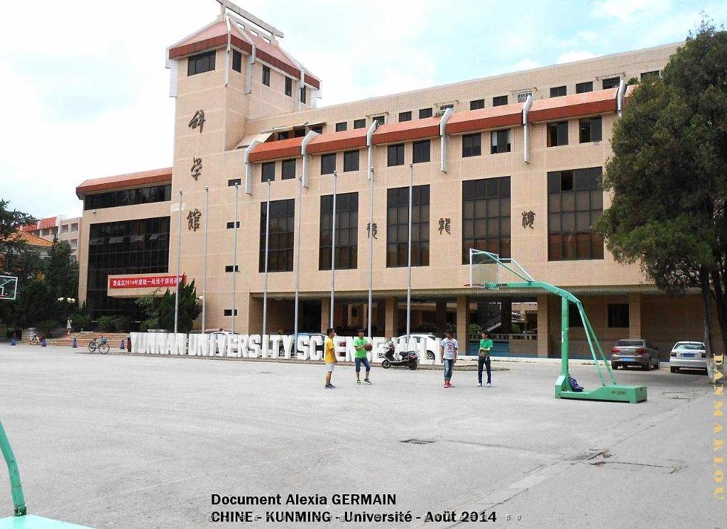 140- Alexia - Kunming.JPG